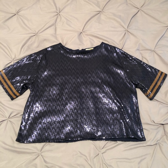 MUST GO NOW!! ✨LAST CHANCE FINAL SALE!!✨Zara Navy Blue Sequin Top - Picture 4 of 12